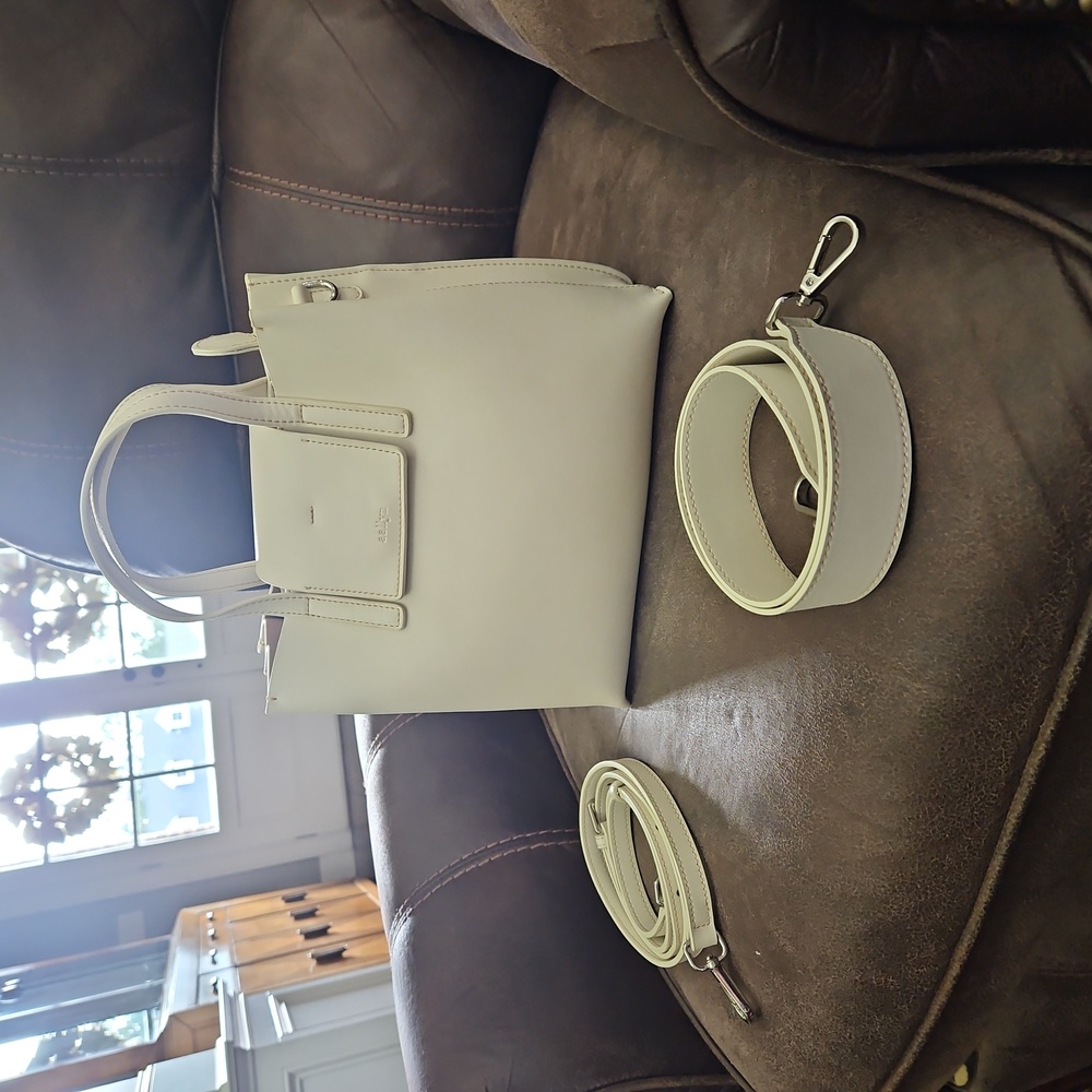 Elegant Cream Crossbody Bag